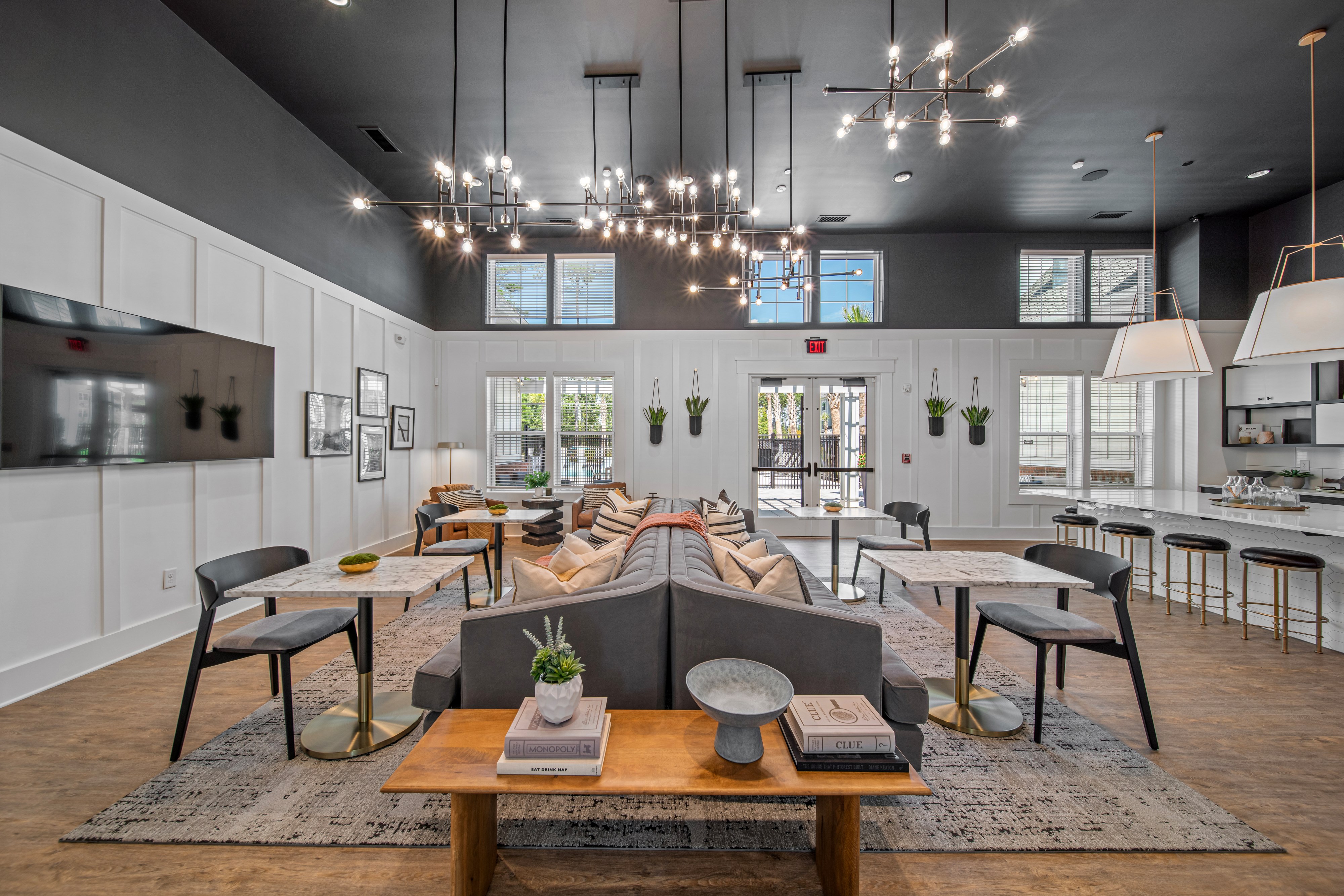 Emblem Social Lounge